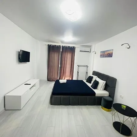Ladom Etajul 1 Villa