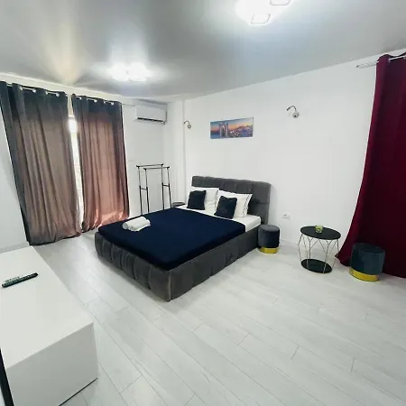 Ladom Etajul 1 Vilă Năvodari