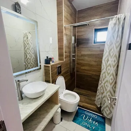 Ladom Etajul 1 Năvodari