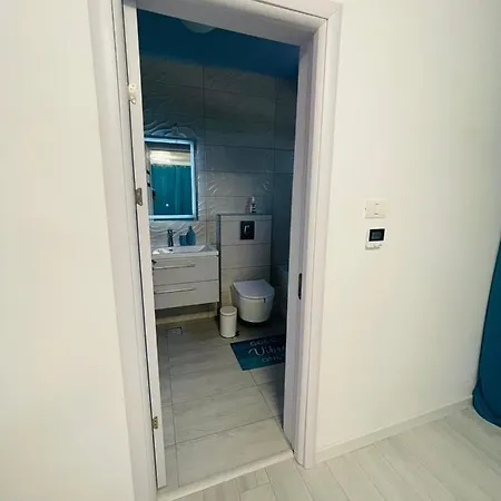 Ladom Etajul 1