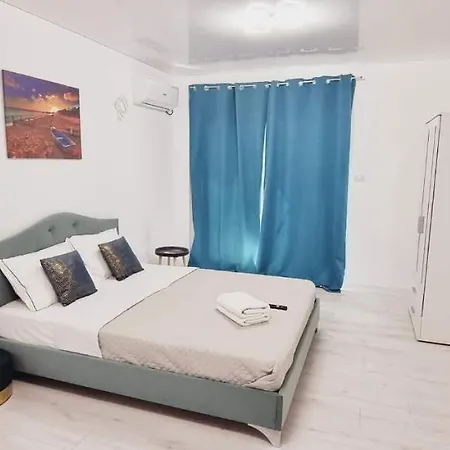 Ladom Etajul 1 Năvodari